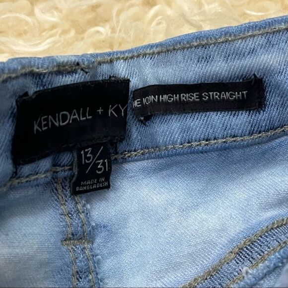 Kendall + Kylie Iconic High Rise Acid Wash Straight Leg Jeans 13/31 - Picture 6 of 6